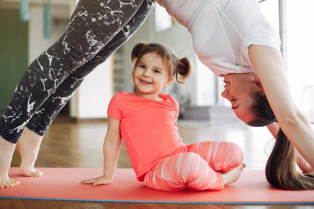 Yoga en Familia con Hijos Bidez mar